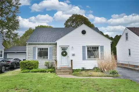 346 Winfield Rd, Irondequoit, NY 14622