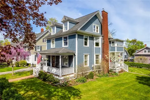 8 Rand Pl, Pittsford, NY 14534
