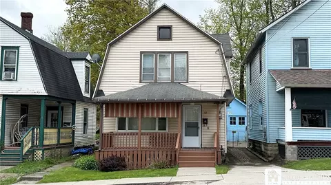 34 Whitley Ave, Jamestown, NY 14701