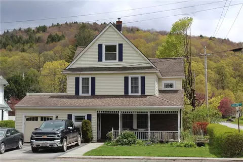 25 Highland, Rockland, NY 12776