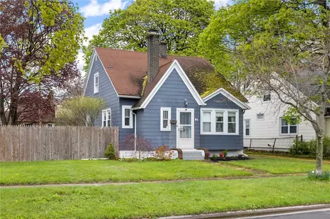 91 Willis Ave, Greece, NY 14616