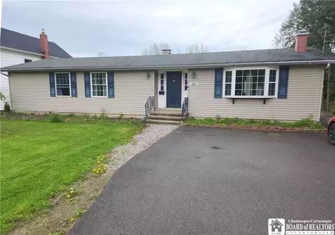 196 Liberty St, Pomfret, NY 14063