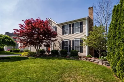645 Bayberry Ln, Walworth, NY 14568