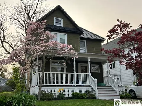 711 Park Ave, Dunkirk, NY 14048