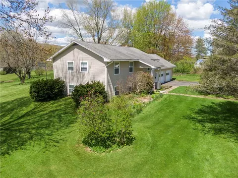 6689 County Road 32, Norwich, NY 13815