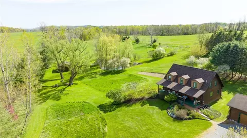 7160 Stone Hill Rd, Livonia, NY 14487