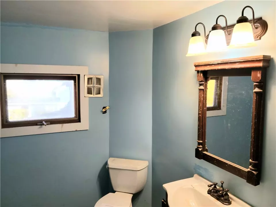  21 Leicester St, Perry, NY 14530 photo 16