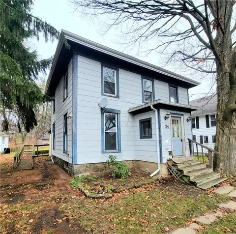 21 Leicester St, Perry, NY 14530