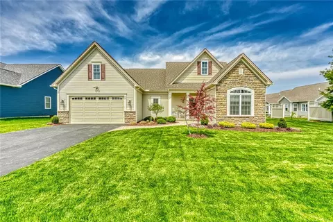 68 Miyah Dr, Webster, NY 14580