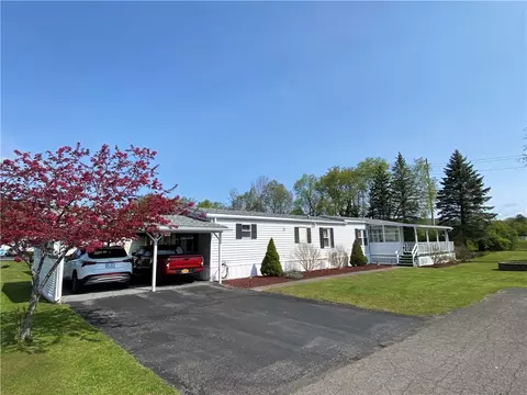 3 Spruce Ln, Oneonta, NY 13820