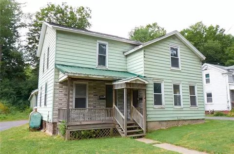20 Meredith St, Delhi, NY 13753