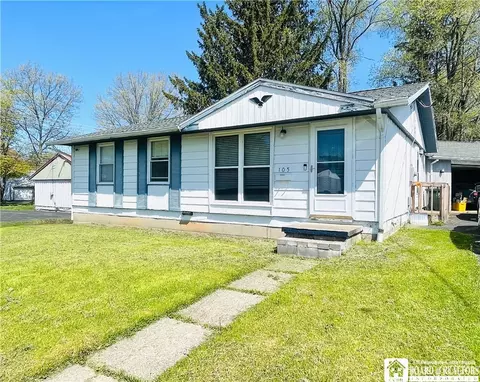 105 Midgley St, Jamestown, NY 14701