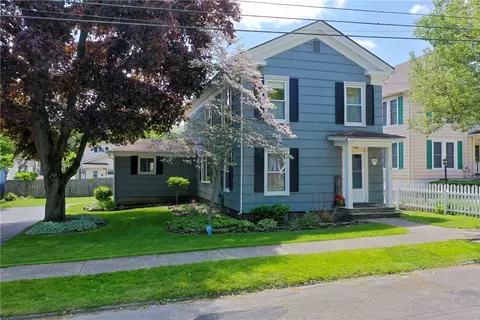 11 Shethar St, Urbana, NY 14840