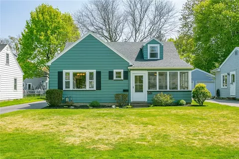 257 Cinnabar Rd, Irondequoit, NY 14617