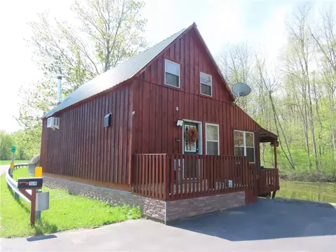 1519 River Rd, Galen, NY 14433