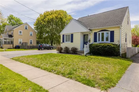 408 W Filbert St, East Rochester, NY 14445