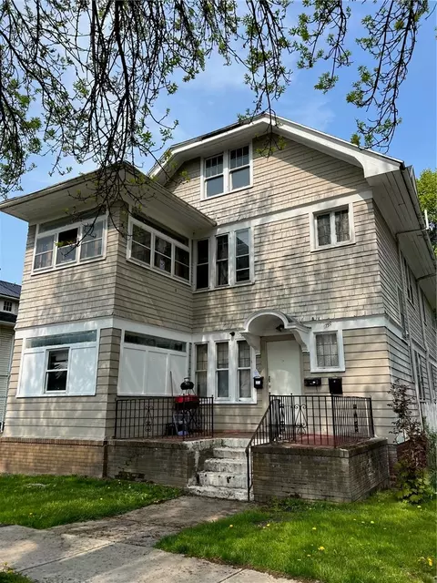 1737 Saint Paul St, Rochester, NY 14621