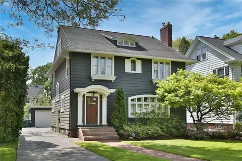 175 Corwin Rd, Rochester, NY 14610