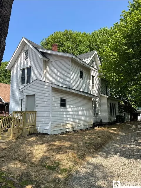 24 Woodworth Ave, Jamestown, NY 14701