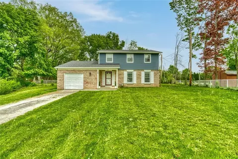 34 Stonewall Ct, Greece, NY 14615