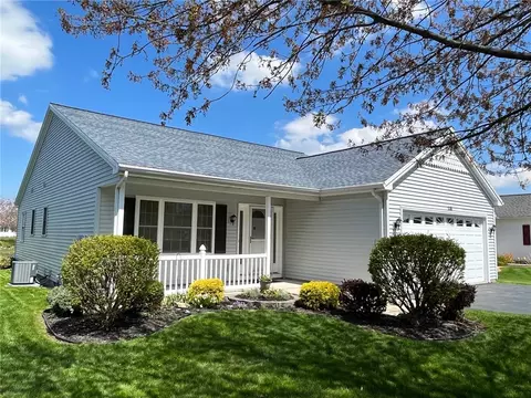 118 Freedom Pond Ln, Chili, NY 14514