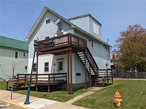 33 Leland Ave, Bradford, PA 16701
