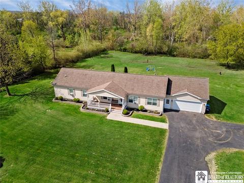 3305 New Rd, Dunkirk, NY 14048
