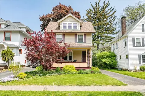 108 Maplehurst Rd, Irondequoit, NY 14617