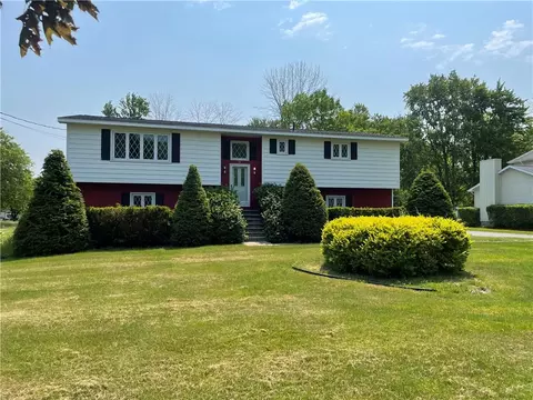 11 Anthony Dr, Seneca Falls, NY 13148