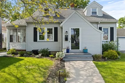59 Salem Rd, Irondequoit, NY 14622