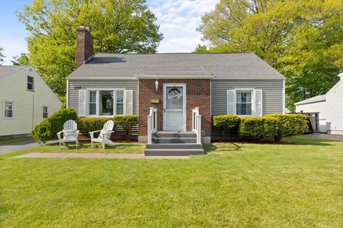 488 Spencer Rd, Irondequoit, NY 14609