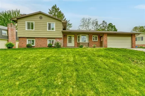 59 Country Corner Ln, Perinton, NY 14450