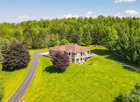 7685 Gregg Rd, Bristol, NY 14469