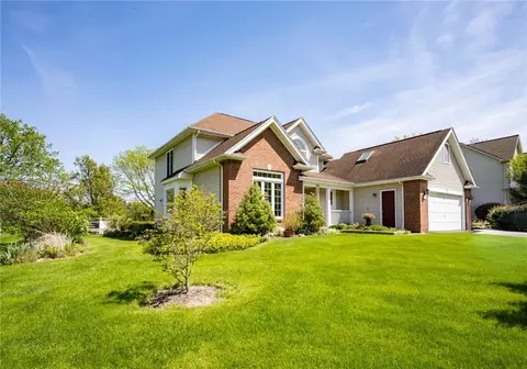 130 Guygrace Ln, Webster, NY 14580