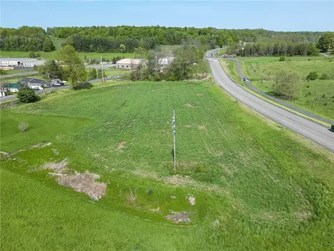 112 Montezuma St # B, Lyons, NY 14489 photo 8