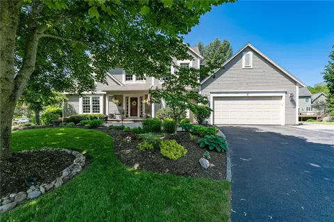3 Pritchard Ct, Perinton, NY 14450
