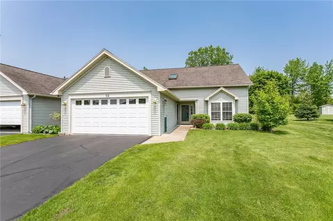 70 Woodview Ln, Clifton Springs, NY 14432