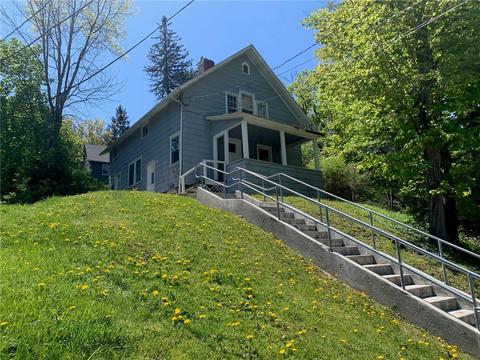 37 W University St, Alfred, NY 14802