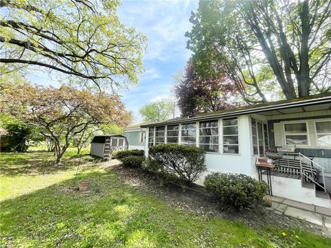 603 Kelly Dr, Farmington, NY 14425