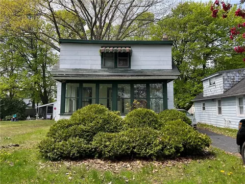 68 Clearview Rd, Greece, NY 14616