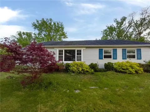 7796 Martin Rd, Lima, NY 14485