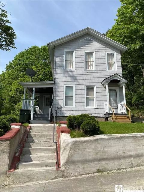 445 Winsor St, Jamestown, NY 14701