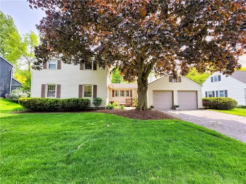 215 Warren Ave, Rochester, NY 14618