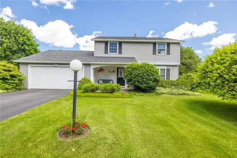 193 Hampton Way, Penfield, NY 14526