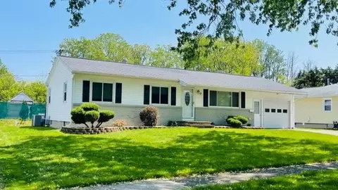 47 Avanti Dr, Gates, NY 14606