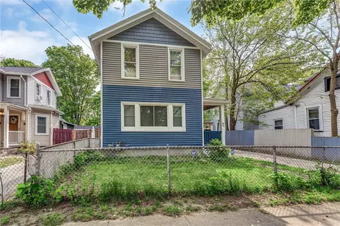 28 Saint Clair St, Rochester, NY 14611