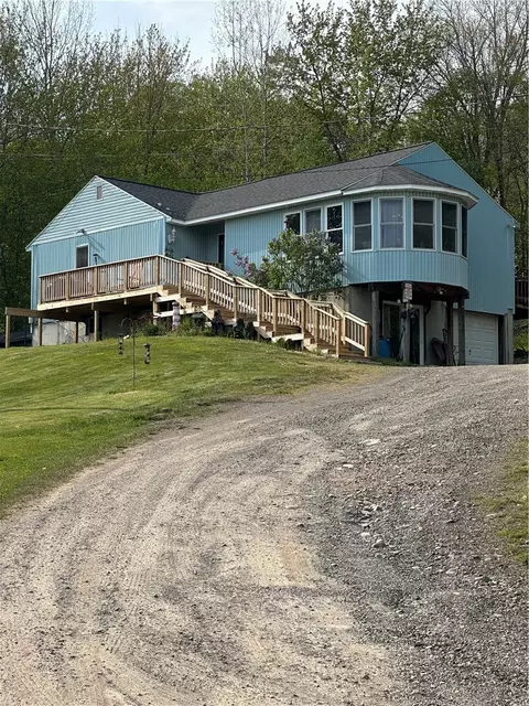 147 Easy St, Stamford, NY 12167