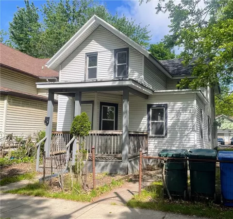 100 Ambrose St, Rochester, NY 14608