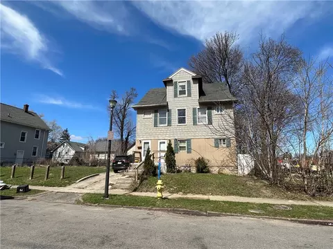 116-118 Fairbanks St #118, Rochester, NY 14621
