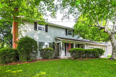 121 Butcher Rd, Parma, NY 14468